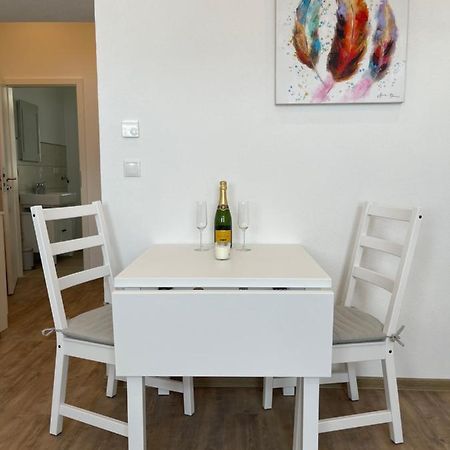 Apartment In Mayen Zentrum Nur 100 Meter Luaran gambar